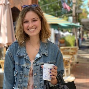 Meet your Posher, Georgia